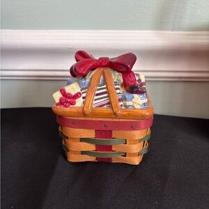 Longaberger little gift basket 2006